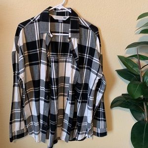 Old Navy flannel “The Boyfriend Shirt” black/white